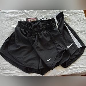 Nike TWO 2 pairs of running jogging workout shorts size Small  Black and white